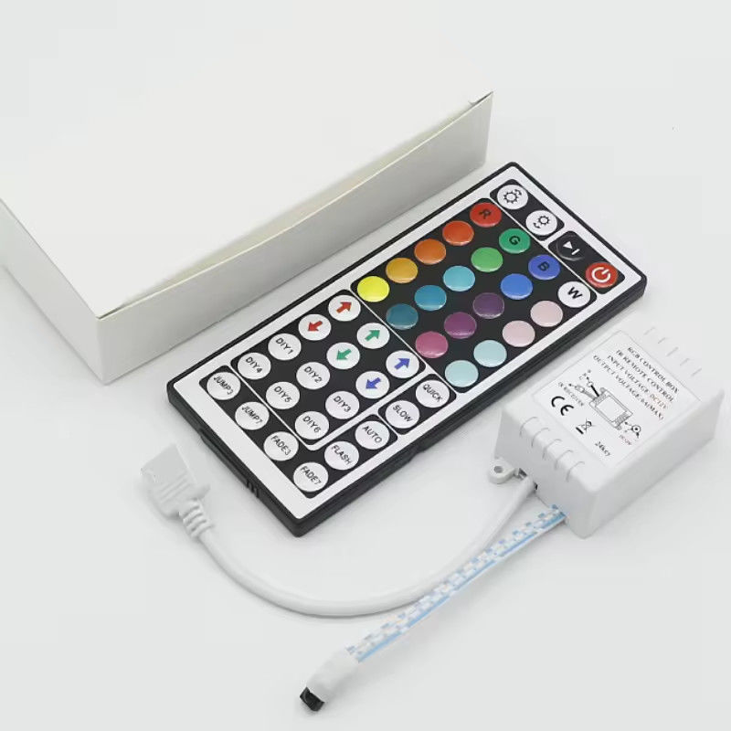 মূল কারখানা 44keys 5V 12V 24V RGB নেতৃত্বাধীন কন্ট্রোলার আরএফ ওয়্যারলেস নেতৃত্বাধীন আলো একরঙের Dimmer নেতৃত্বাধীন জন্য রিমোট কন্ট্রোলার