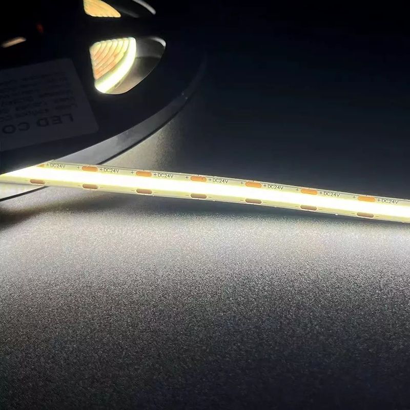 320Leds নমনীয় LED স্ট্রিপ সাদা / উষ্ণ সাদা DC24V 8mm প্রস্থ ইন্টিগ্রেটেড COB LED আলো